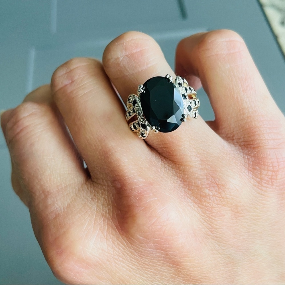 Black Onyx Oval Sterling Silver Cocktail Ring - Picture 6 of 12
